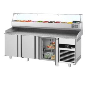 Chladiaci stôl na pizzu PREMIUM – 2100×800 mm, 3 dvierka, s chladiacou vitrínou, 10×GN 1/3