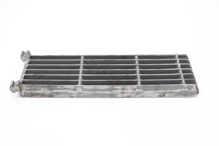 Náhradný liatinový rošt M700 CHARGRILL – rozmer 480 x 133 x 35 mm