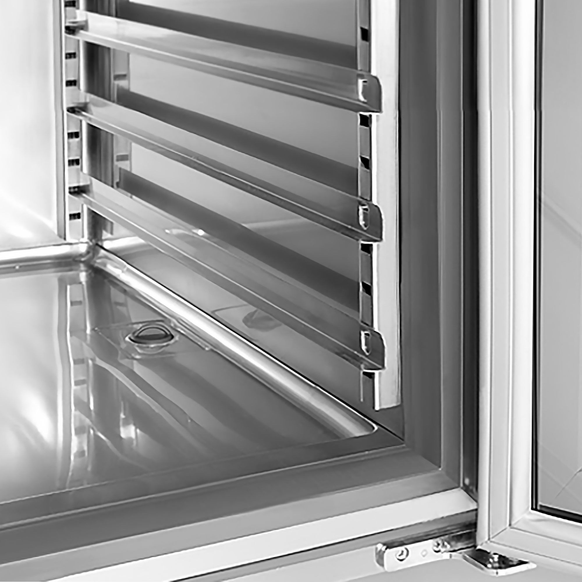 Chladiaca saladeta Premium PLUS — šírka 1460 mm, 3x dvierka, sklenená nadstavba, pre 8x GN 1/6 – Obrázok 7