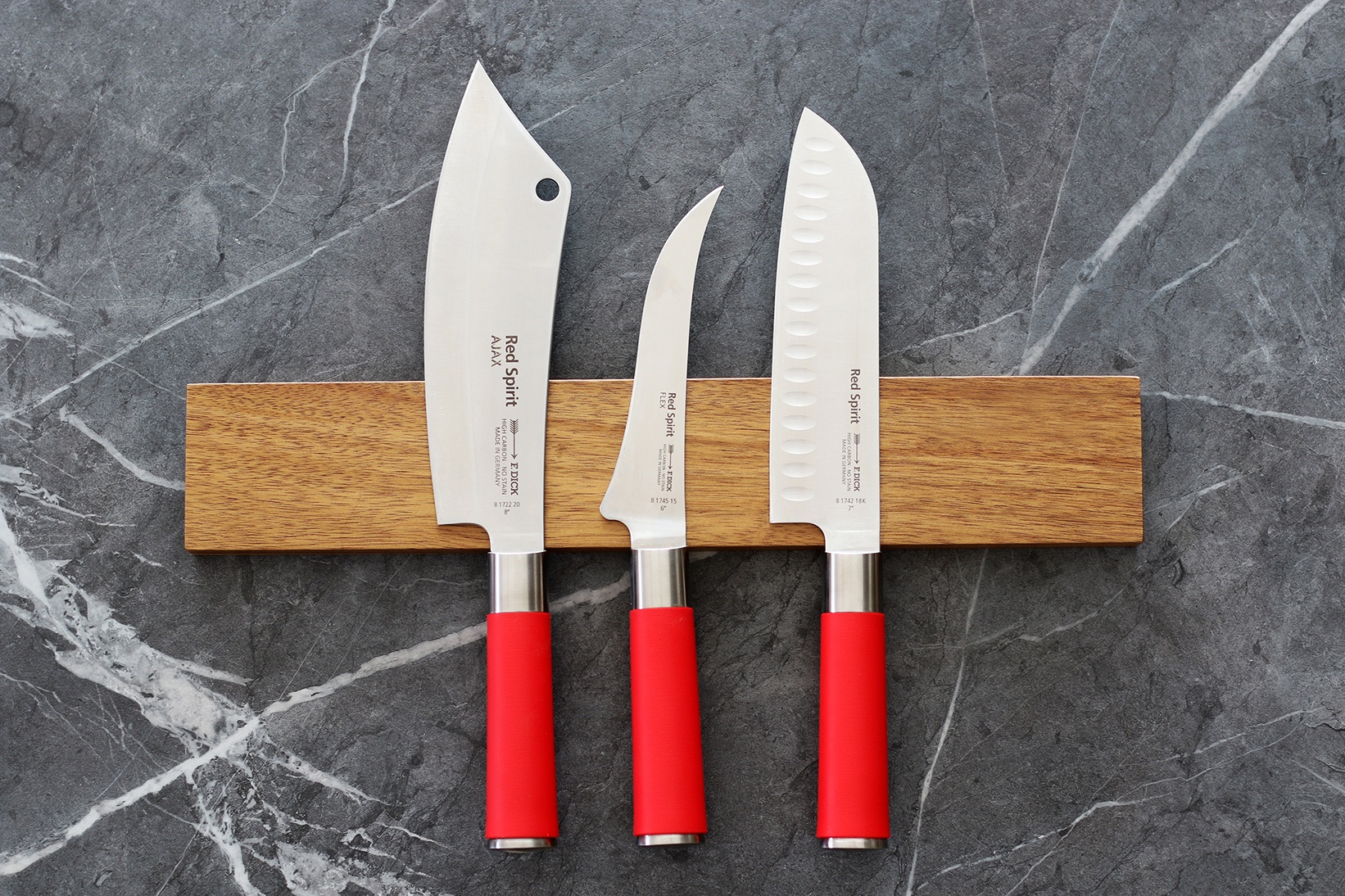 Japonský nož – Santoku, Dick, séria RED SPIRIT, špeciálny výbrus, dĺžka 18 cm – Obrázok 7