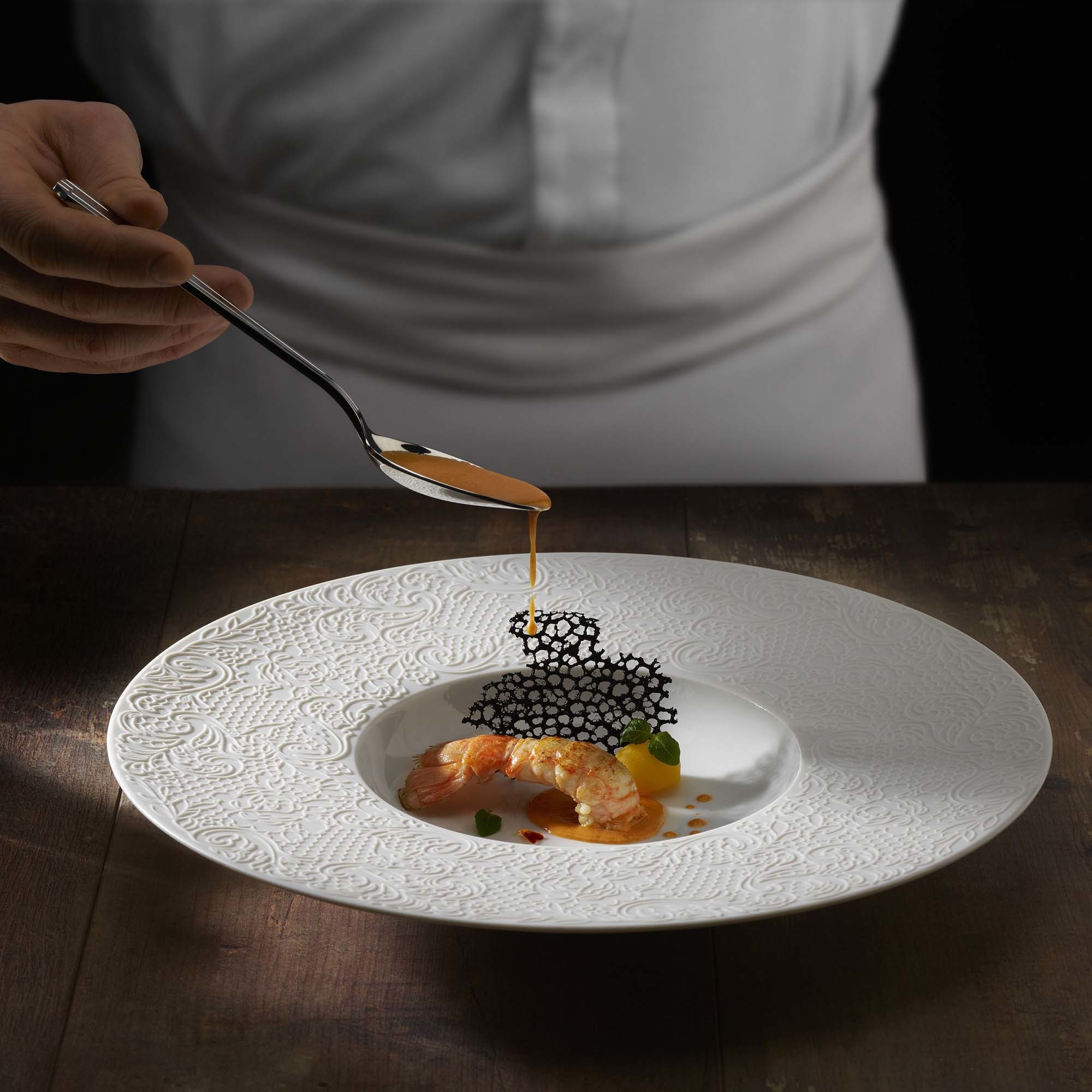 Porcelánový prezentačný tanier kolekcie L Couture, 320 mm – Obrázok 4